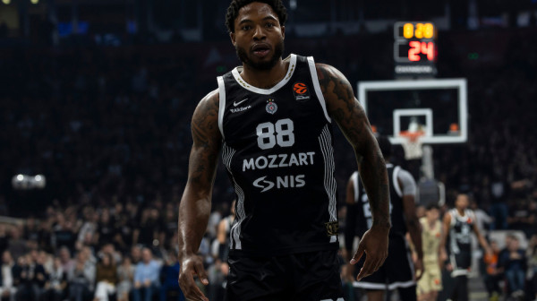 Šta se dogodilo sa Tajrikom Džonsom?