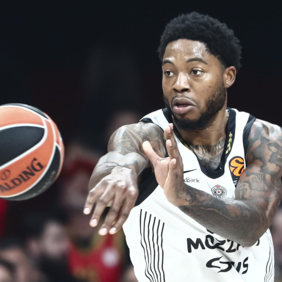 Kakvu povredu ima Tajrik Džons? Niko ne može da je potvrdi, ali i da je negira