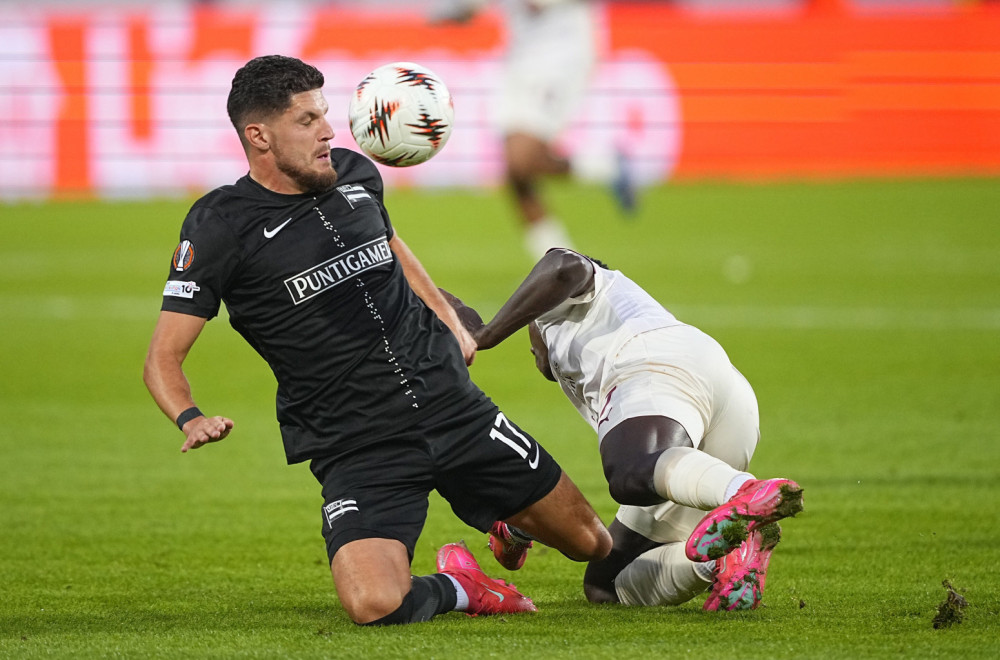 Šta radite, bre? Austrijanci blokiraju fudbalera da zaigra za BiH pred meč odluke za Mundijal