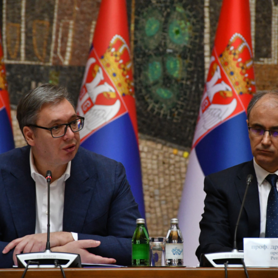 Vučić pročitao kolike su nam rezerve sada: "Kupujemo benzin i dizel što pre, moramo uvek imati dovoljno"