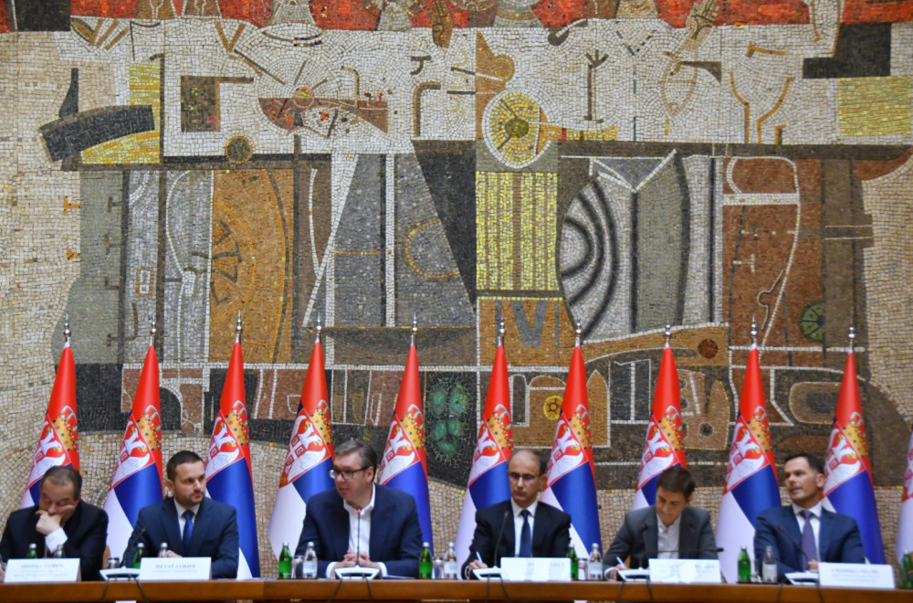 Vučić o situaciji sa NIS-om: "Imamo sedam dana da donesemo odluku" VIDEO