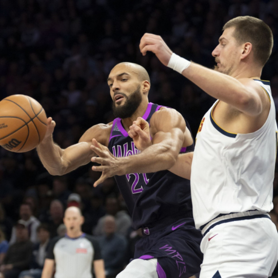 Još jedan Jokićev "čas košarke" za Gobera VIDEO