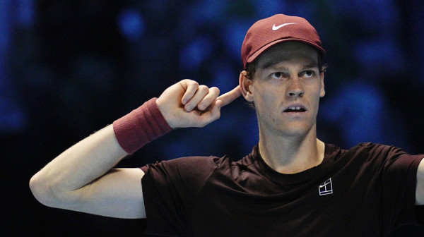 Neustrašivi Siner srušio Alkarasa i odbranio Torino!