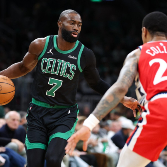 Počelo drugo poluvreme – Bogdanović u igri, Klipersi razbijeni