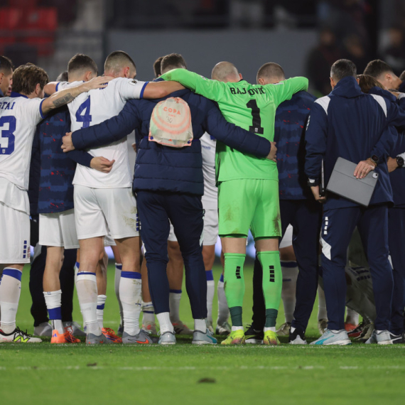 Srbiji "trojka" na oproštaju – Paunović jedva vrlodobar