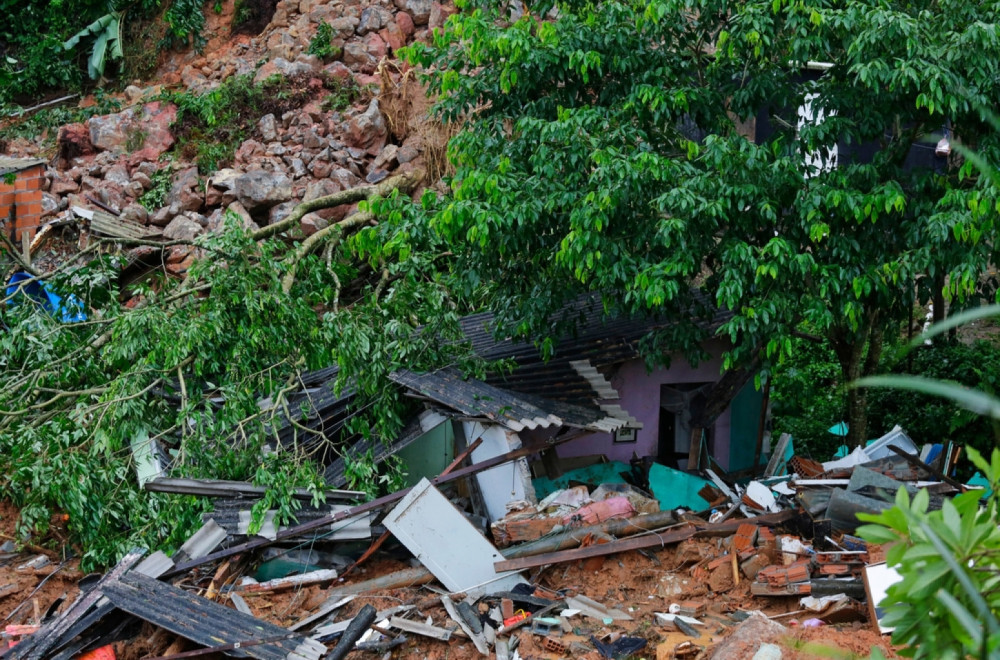 Popaljeni alarmi: Drama u Italiji; Odron srušio kuću, zatvorene škole FOTO/VIDEO