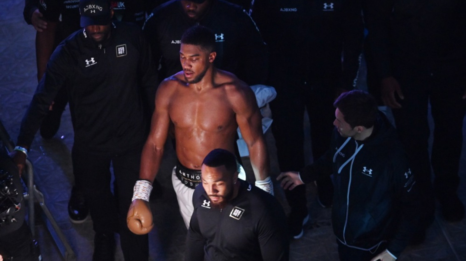 Zakazan spektakl u Majamiju – Džošua protiv jutjubera