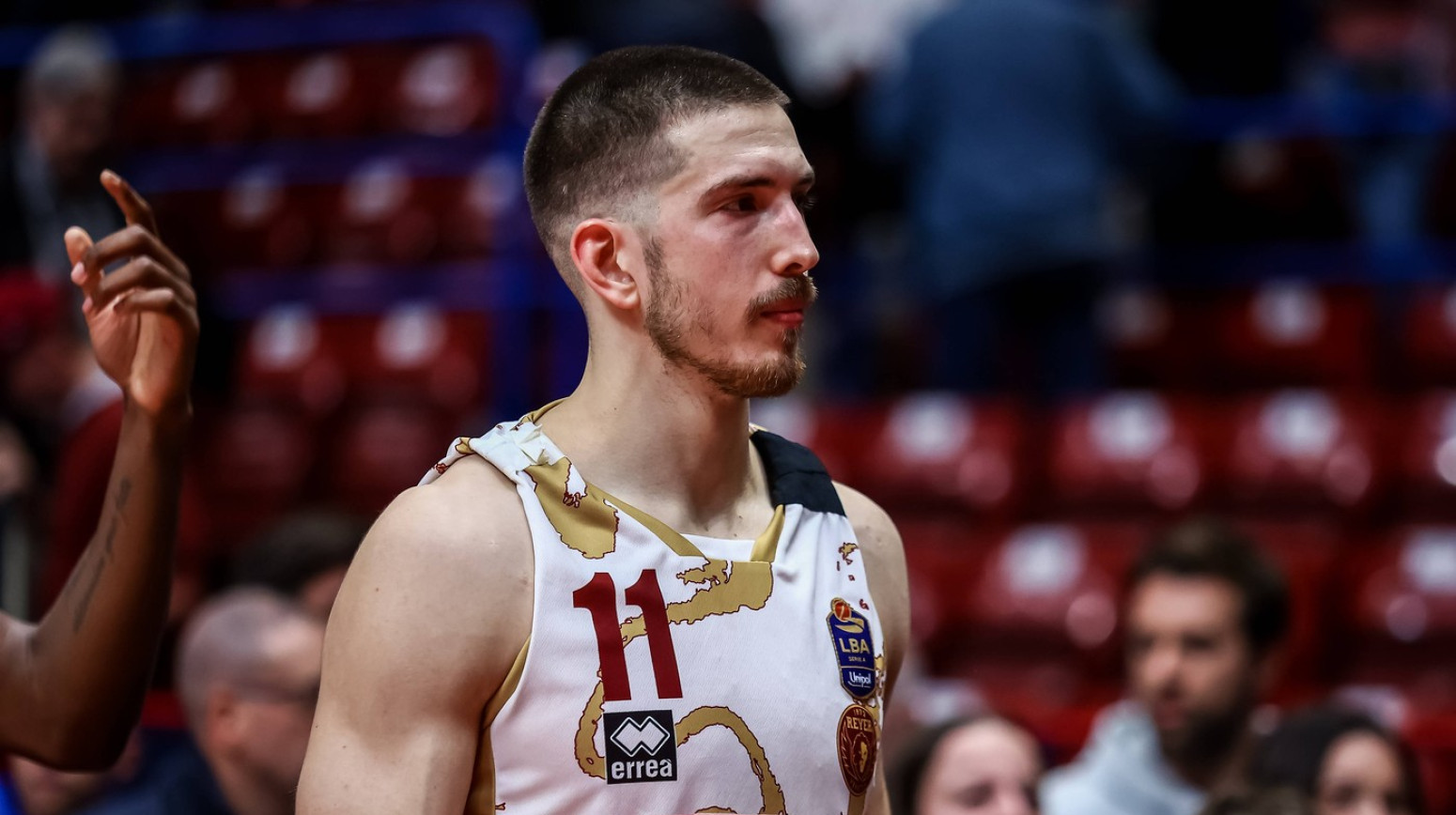 Ko je Stefan Nikolić? VIDEO