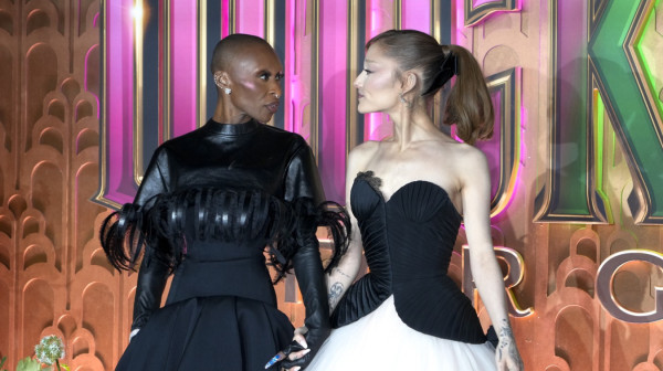 O čemu je reč? Veštice pokorile Njujork i usijale mreže FOTO/VIDEO