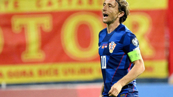 Modrić se naježio u Podgorici: "Nisam znao da je upućeno meni" VIDEO