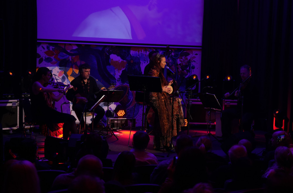 Muzičko putovanje kroz evergreen hitove: Nezaboravno veče uz kvartet "Rocher" i specijalnu gošću Madam Piano