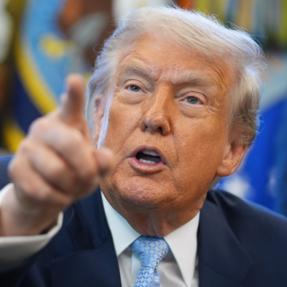 Tramp izgubio živce: "Tišina, prasice, kako te uopšte drže?" VIDEO