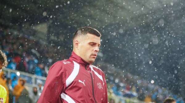 Džaka izviždan u Prištini: "Boli" VIDEO