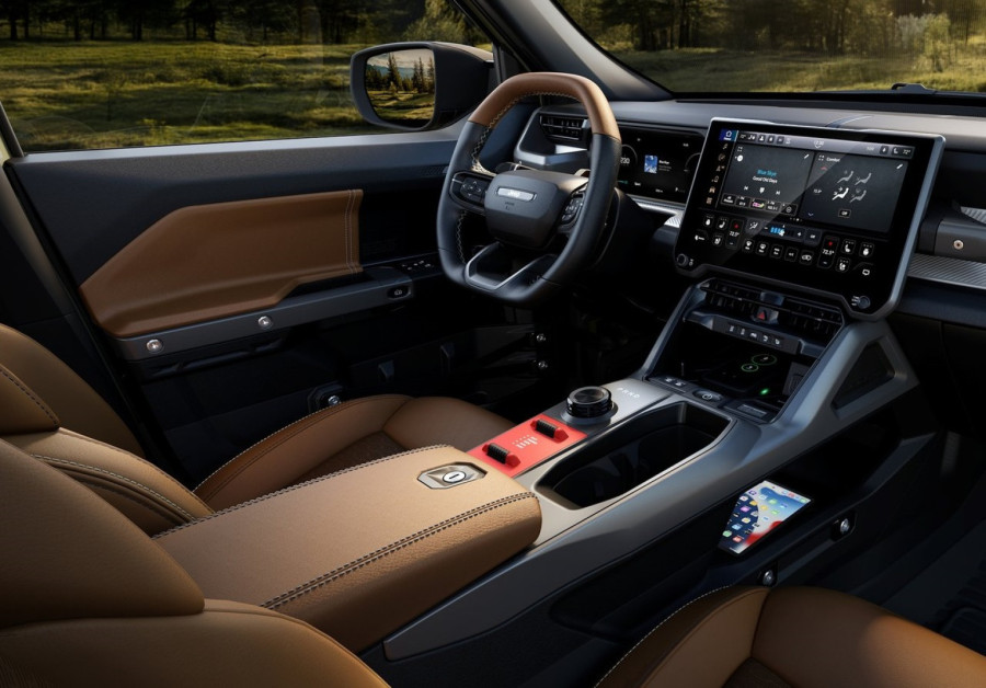 Predstavljen Jeep Recon: Električni SUV sa 650 konja FOTO