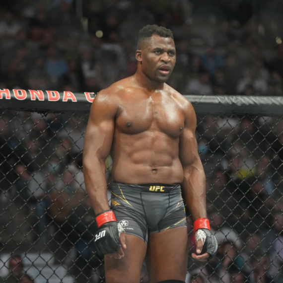 Prvi čovek UFC optužio Nganua: "Ovaj jeb**i lik – svestan je da će ubiti Miočića"