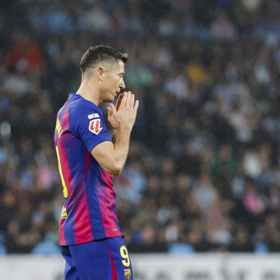 Barselona zabranila Levandovskom da daje golove?