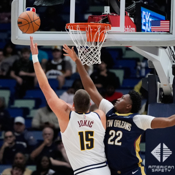 Ruki namučio Jokića, ali je Srbin preuzeo stvar u svoje ruke VIDEO