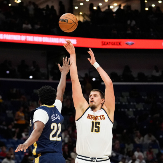 "Ne mogu da se setim kada je neko poslednji put to uradio Jokiću" VIDEO