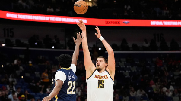 "Ne mogu da se setim kada je neko poslednji put to uradio Jokiću" VIDEO