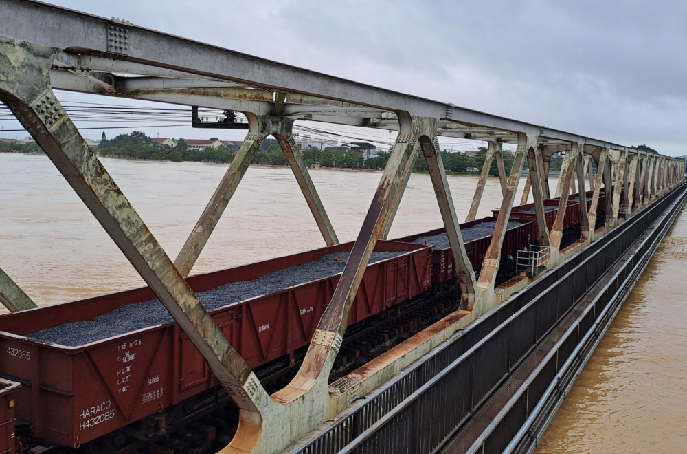 Drama u pojedinim delovima Srbije; Proglašena vanredna situacija na jugu; Stanovništvo evakuisano
