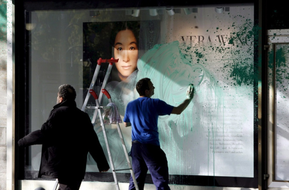 "Noću dolaze sa čekićima": Talas vandalizma trese Berlin, trgovci u strahu