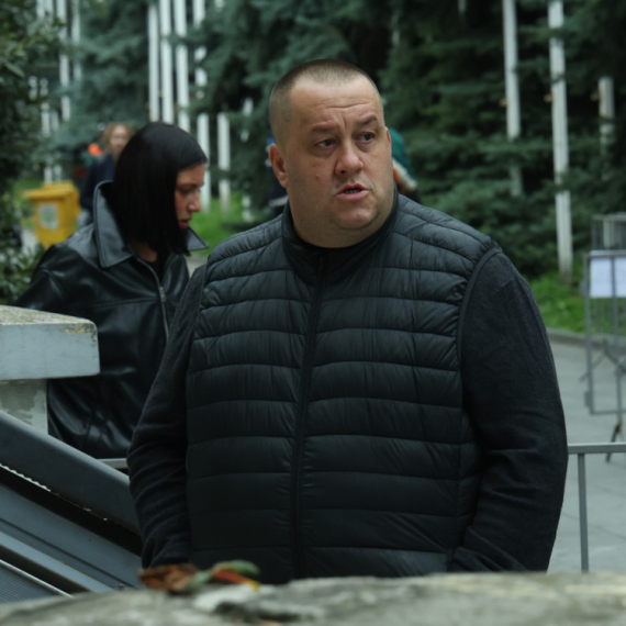 Sin Halida Bešlića rasplakao region: Objavio emotivnu poruku na očev rođendan