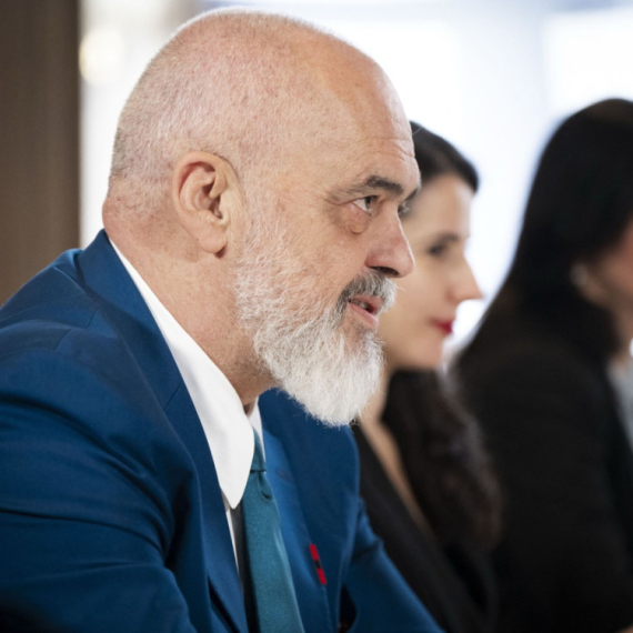 Rama u sukobu sa britanskim političarima, ponovo