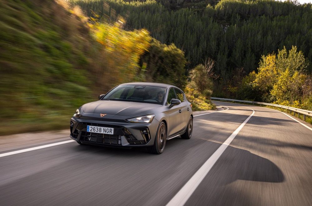 Najjači Leon do sada: Do "stotke" za 5,4 sekunde FOTO