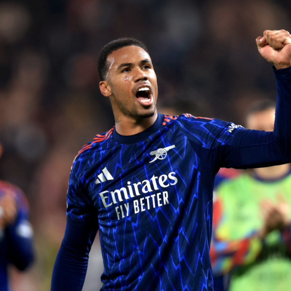 Arsenalovim problemima nema kraja