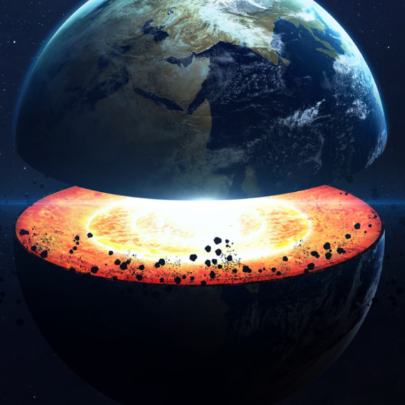 Konačno objašnjeno šta su dve džinovske "mrlje" duboko u Zemlji?  FOTO