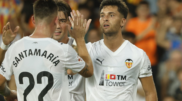 "Slepi miševi" slavili u derbiju Valensije