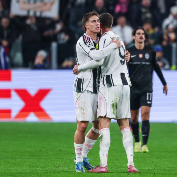 Arsenal opipava puls Vlahovićevom saigraču