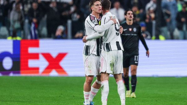 Arsenal opipava puls Vlahovićevom saigraču