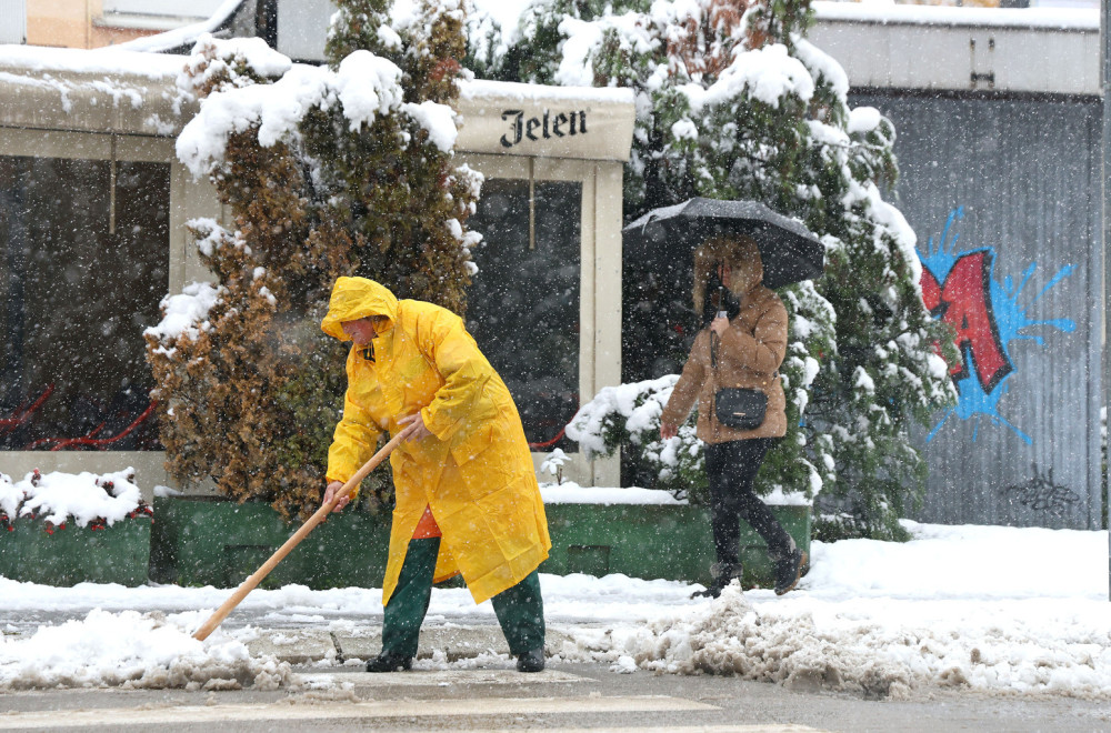 Kardiolozi upozoravaju na probleme koje donose snežne padavine: "Srce strada prvo"