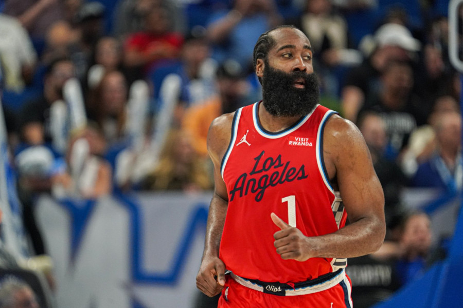 Kuva na Zapadu – sve oči uprte u Janisa