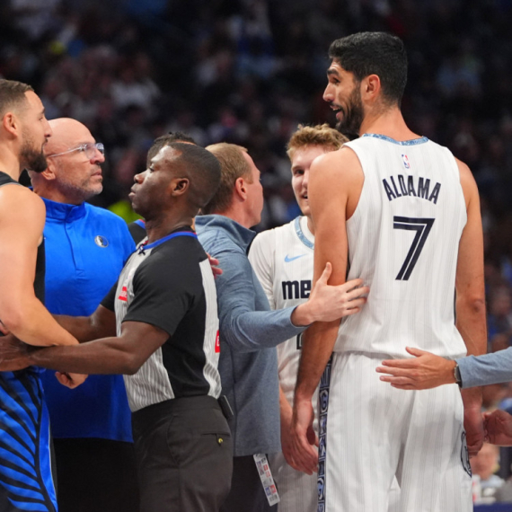 Morent: "Ti si propalica"; Tompson: "Ništa inteligentno od njega" VIDEO