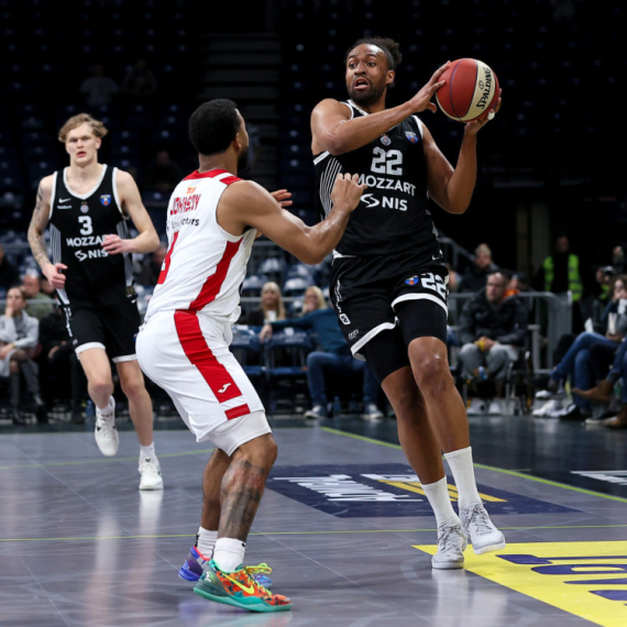 "Šou-tajm" u Areni: Partizan "samleo" Studentski centar uz rekord Džabarija Parkera!