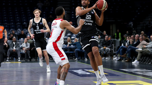 "Šou-tajm" u Areni: Partizan "samleo" Studentski centar uz rekord Džabarija Parkera!