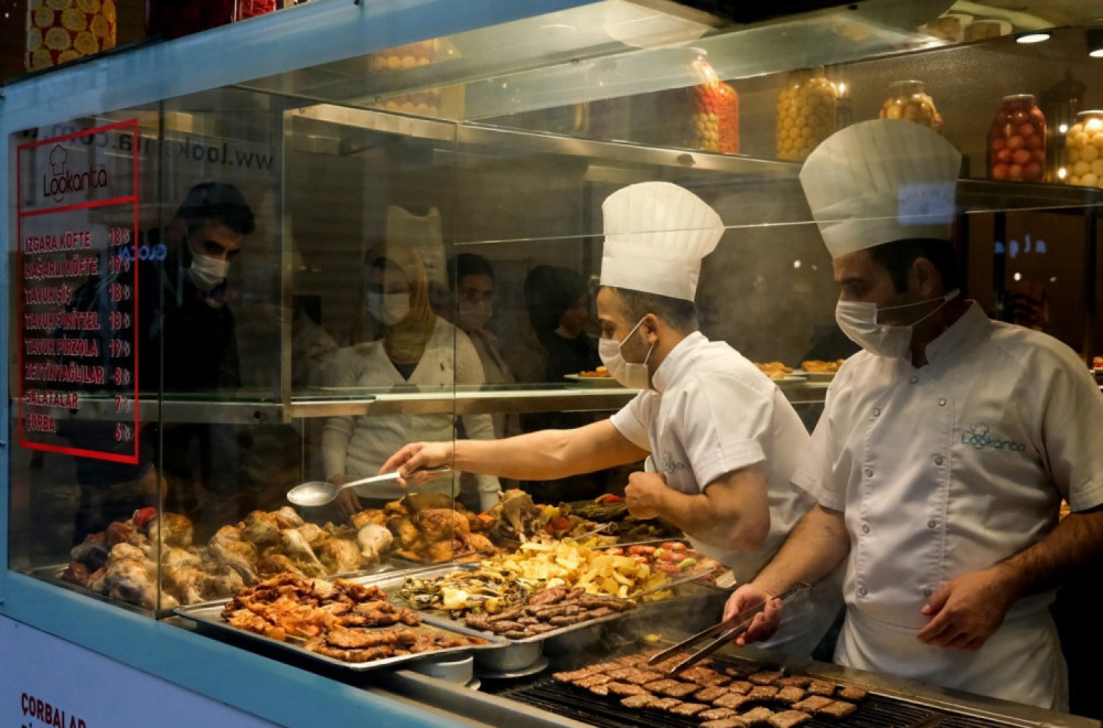 Trovanje sve češće: Istanbulski ugostitelji u problemu