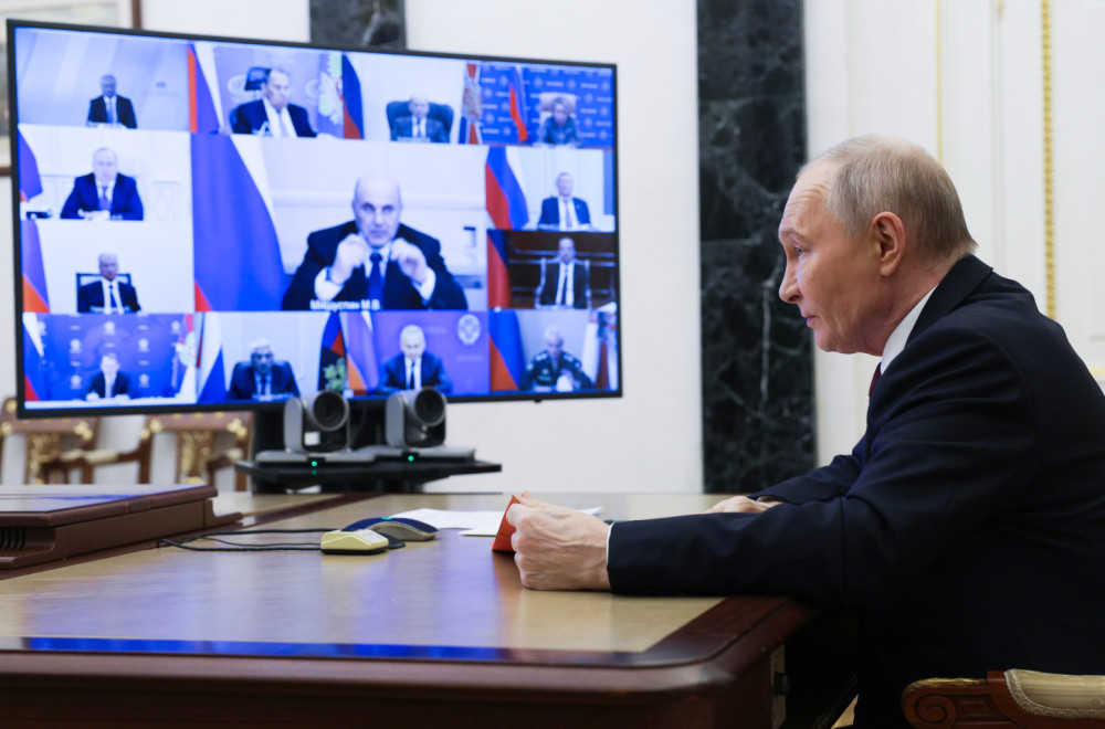 Oglasila se Bela kuća; Putine, gubiš