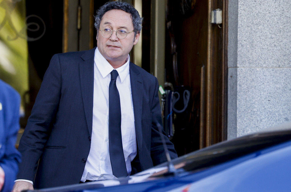 Državni tužilac osuđen za "curenje informacija"; Danas zvanično podneo ostavku