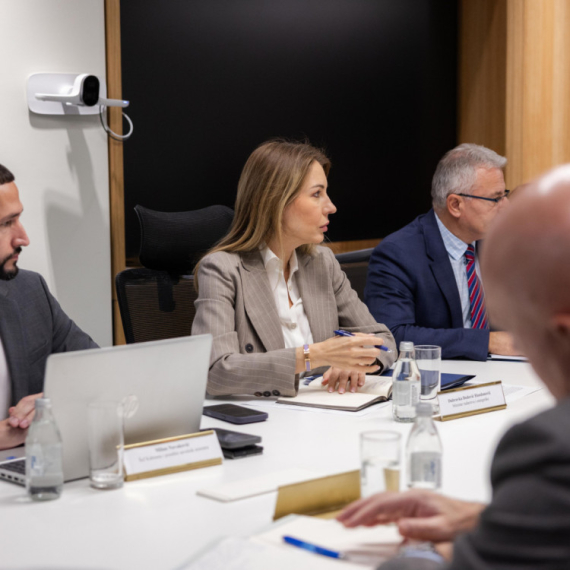 Ministarka sa naftašima: Prioritet da se obezbedi snabdevanje domaćeg tržišta derivatima