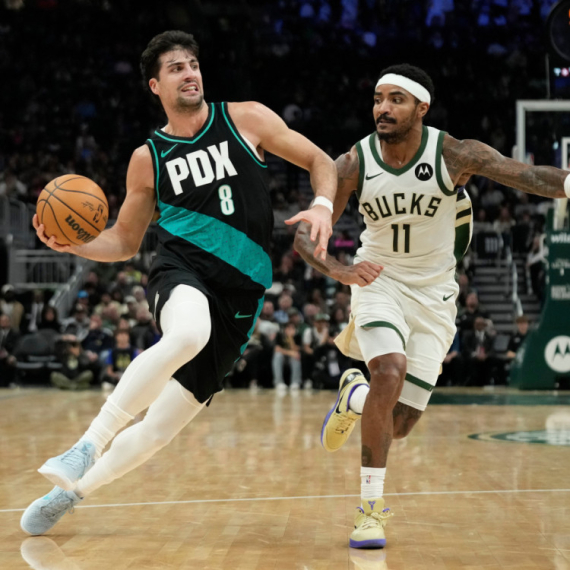 Avdija i Grent "iskoristili" povredu Janisa, KAT dominirao u derbiju Njujorka VIDEO