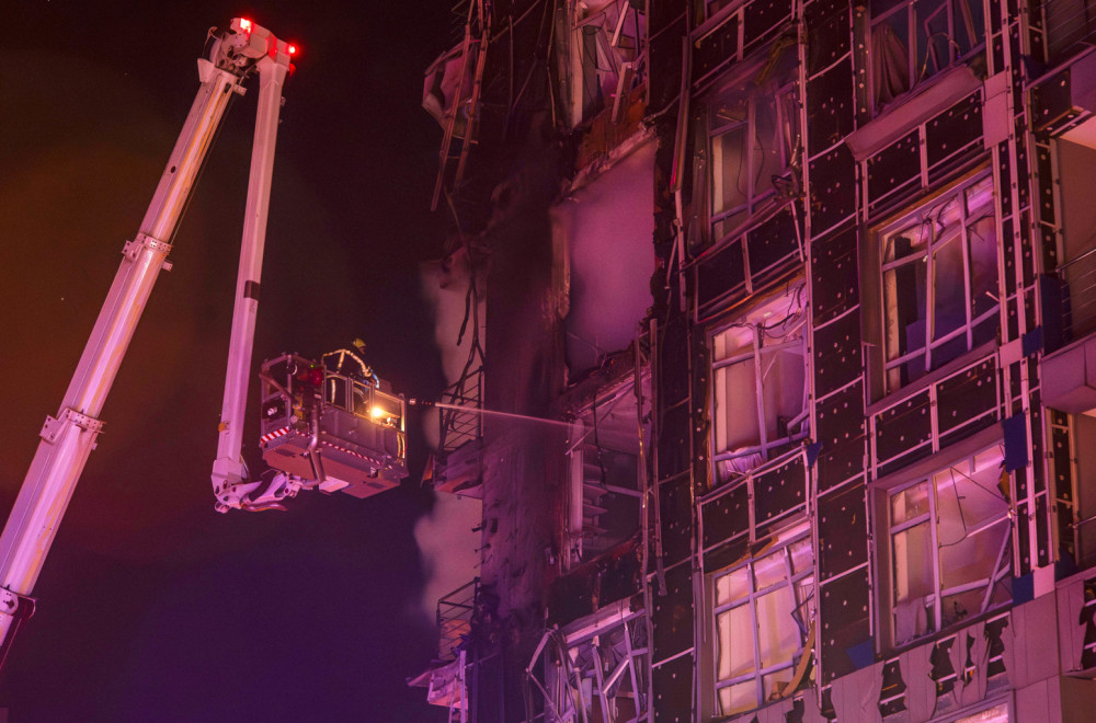 Rusi brutalno udarili na Kijev; Prebrojavaju se mrtvi FOTO/VIDEO