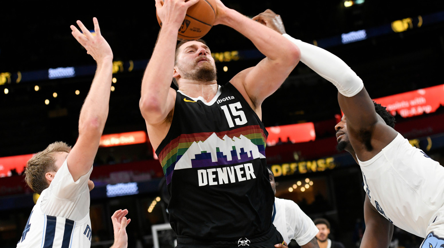 Trener Denvera stao u zaštitu Jokića: "Pomislio sam da bi mogao..." VIDEO