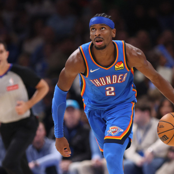 Šej "preoteo" nagradu Jokiću