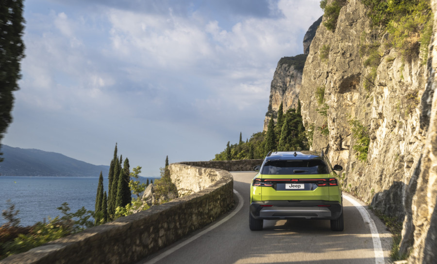 Svetska premijera: Novi Jeep Compass dolazi kao hibrid ili strujaš FOTO