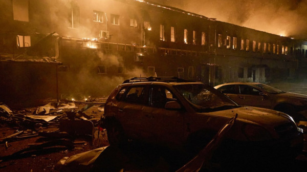 Ruska vozila i soliter u plamenu; Kadirov najavio odgovor; Pretnje Putinu VIDEO