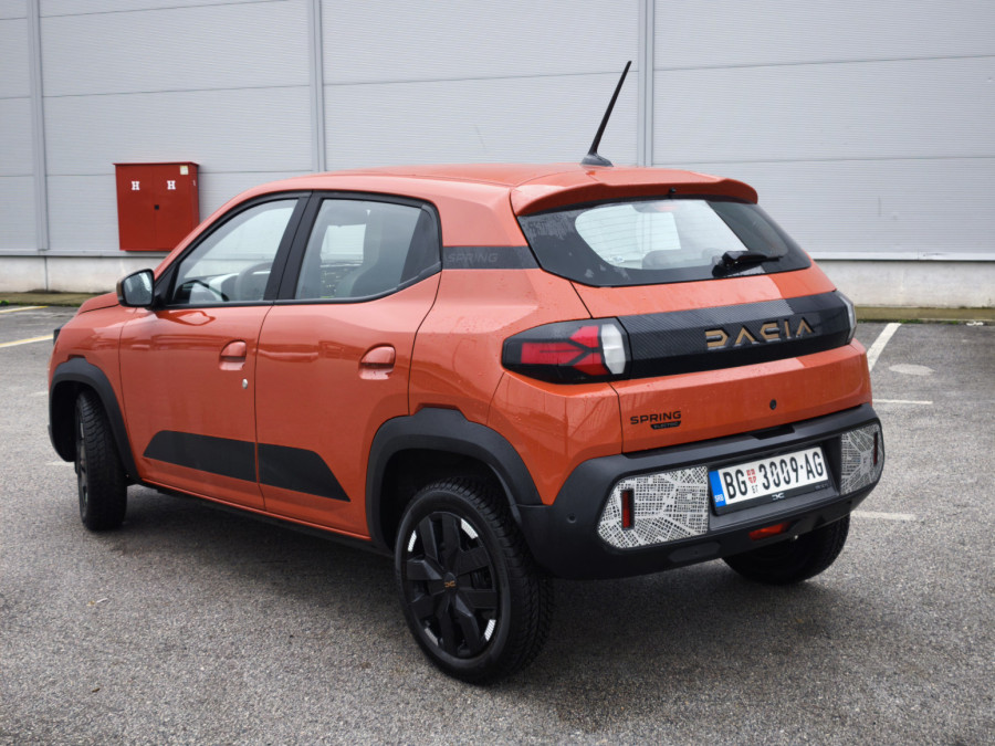 Vozili smo: Dacia Spring – da li se isplati jeftin električni auto?
