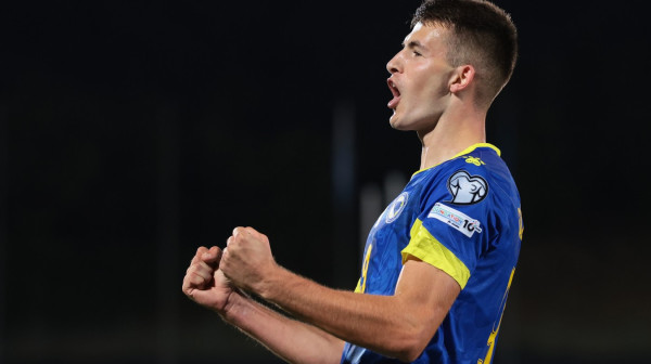 Šveđani zovu Baždara